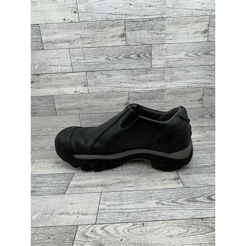 Keen Brixen Low Men 9.5 Black Leather Waterproof Insulated Slip On Shoes 1002268
